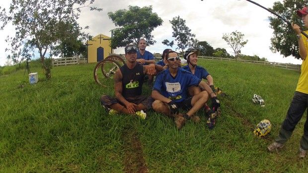 ESPORTE ESPETACULAR: Cadeirante, ex-BBB disputa corrida de aventura junto com deficiente visual
